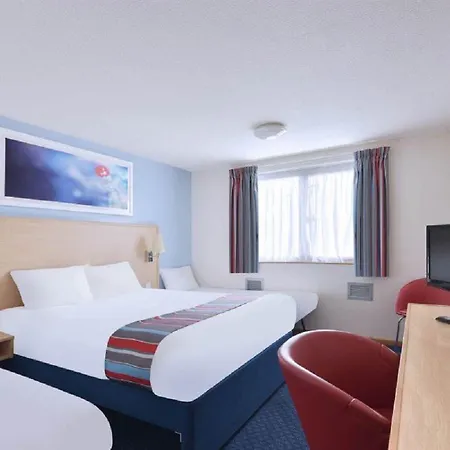 Travelodge 3*